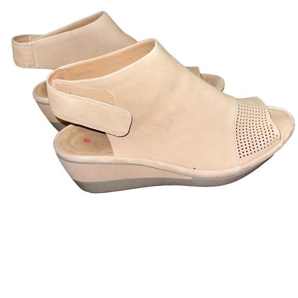 Unstructured By Clark’s Wynnmere Abie Tan Sand Nubuck Wedge Open Toe Comfort 8 - Picture 8 of 9